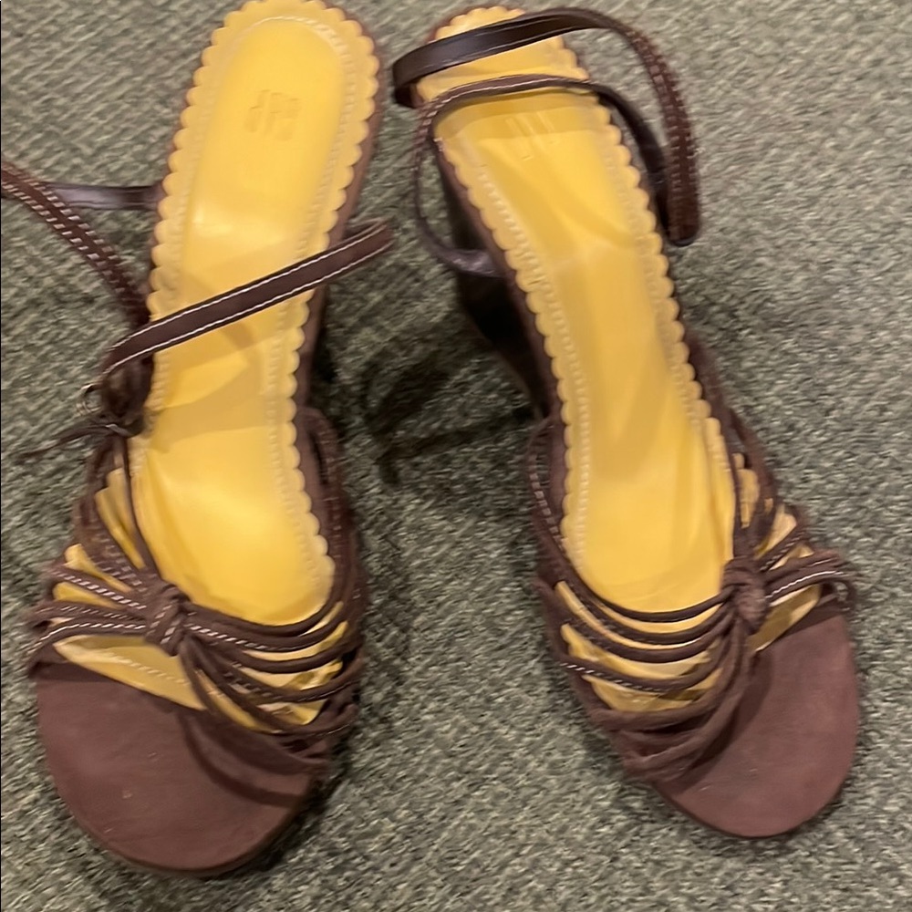 Gap Vintage Brown Strappy Sandals (sz 8)